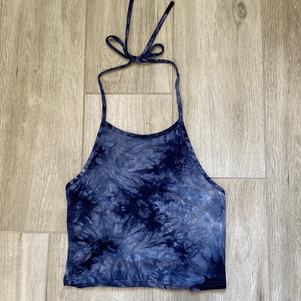 Shades of Blue Tie Dye Halter Top With Tie Neck Size Small - Picture 2 of 8